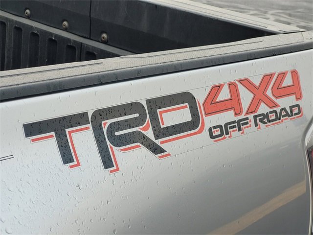Used 2020 Toyota Tacoma TRD Off-Road image 5
