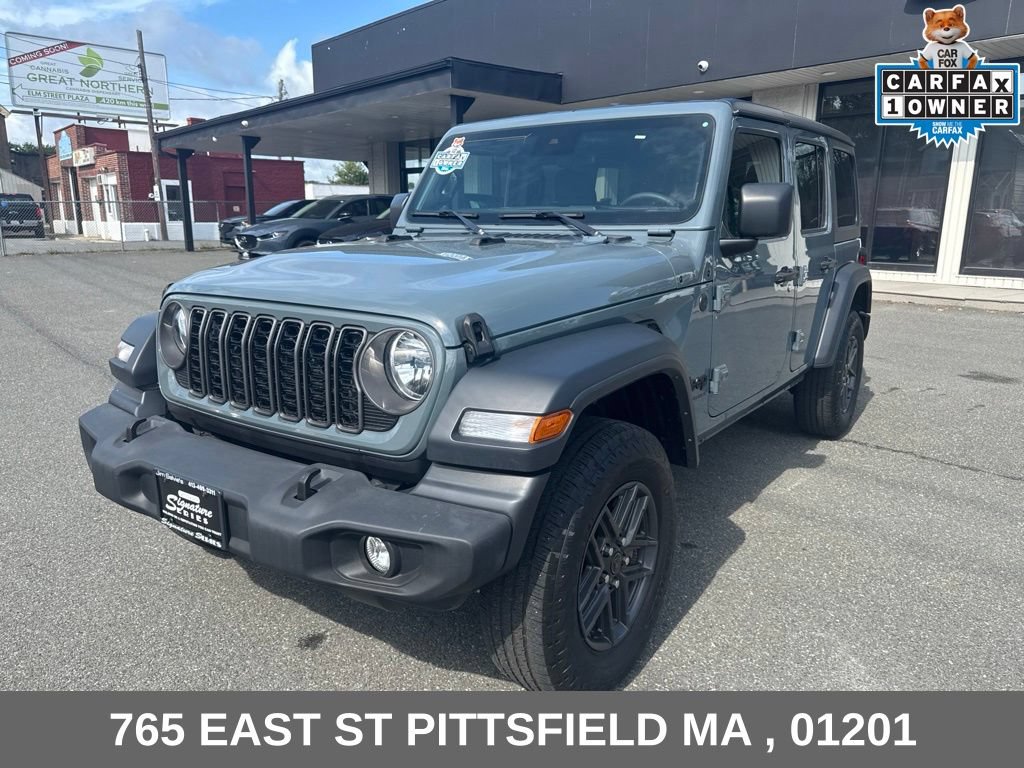 Used 2024 Jeep Wrangler Unlimited Sport AWD/4WD image 3