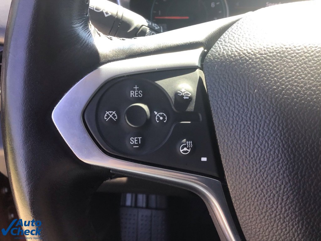 Used 2021 Chevrolet Traverse LT image 36