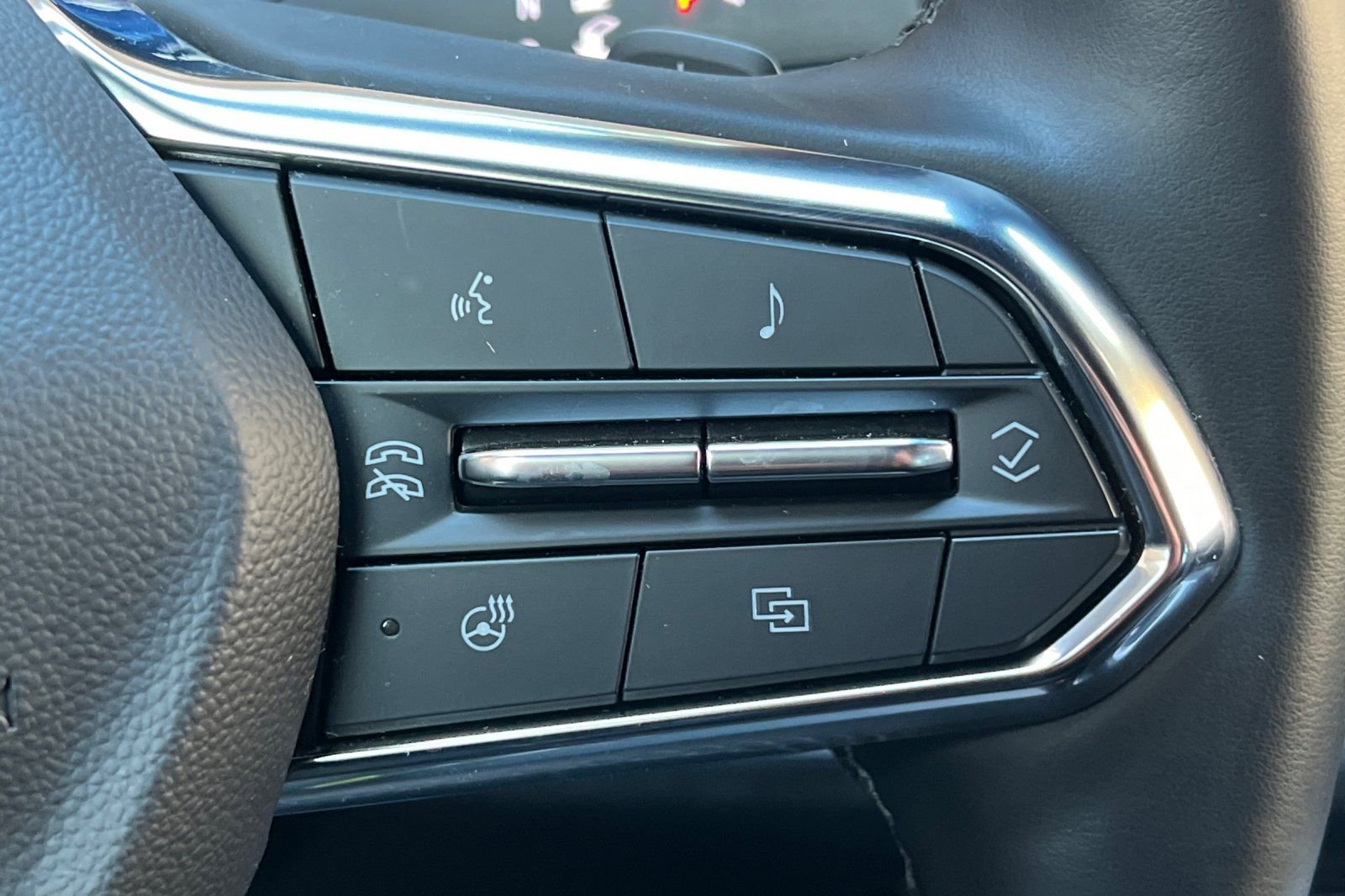 Used 2025 Chevrolet Equinox LT AWD/4WD image 33
