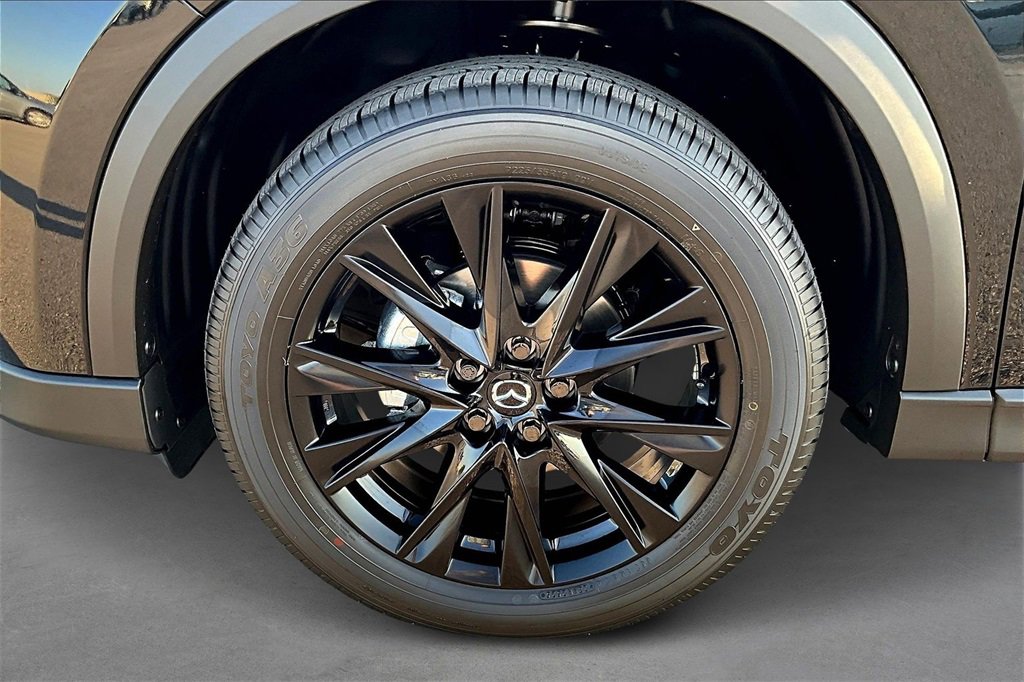 New 2025 MAZDA CX-5 Carbon Edition image 12