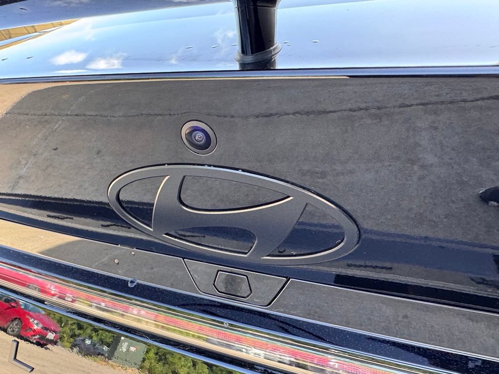 New 2026 Hyundai Elantra N FWD image 15