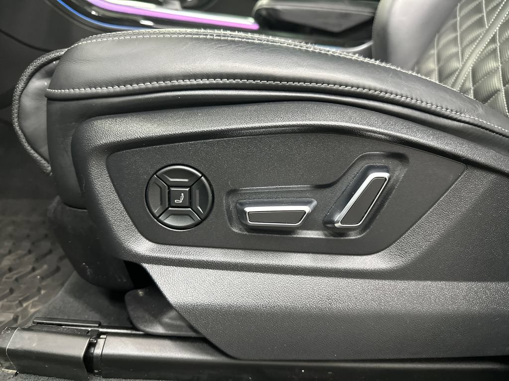 Used 2022 Audi SQ8 Prestige AWD/4WD image 10