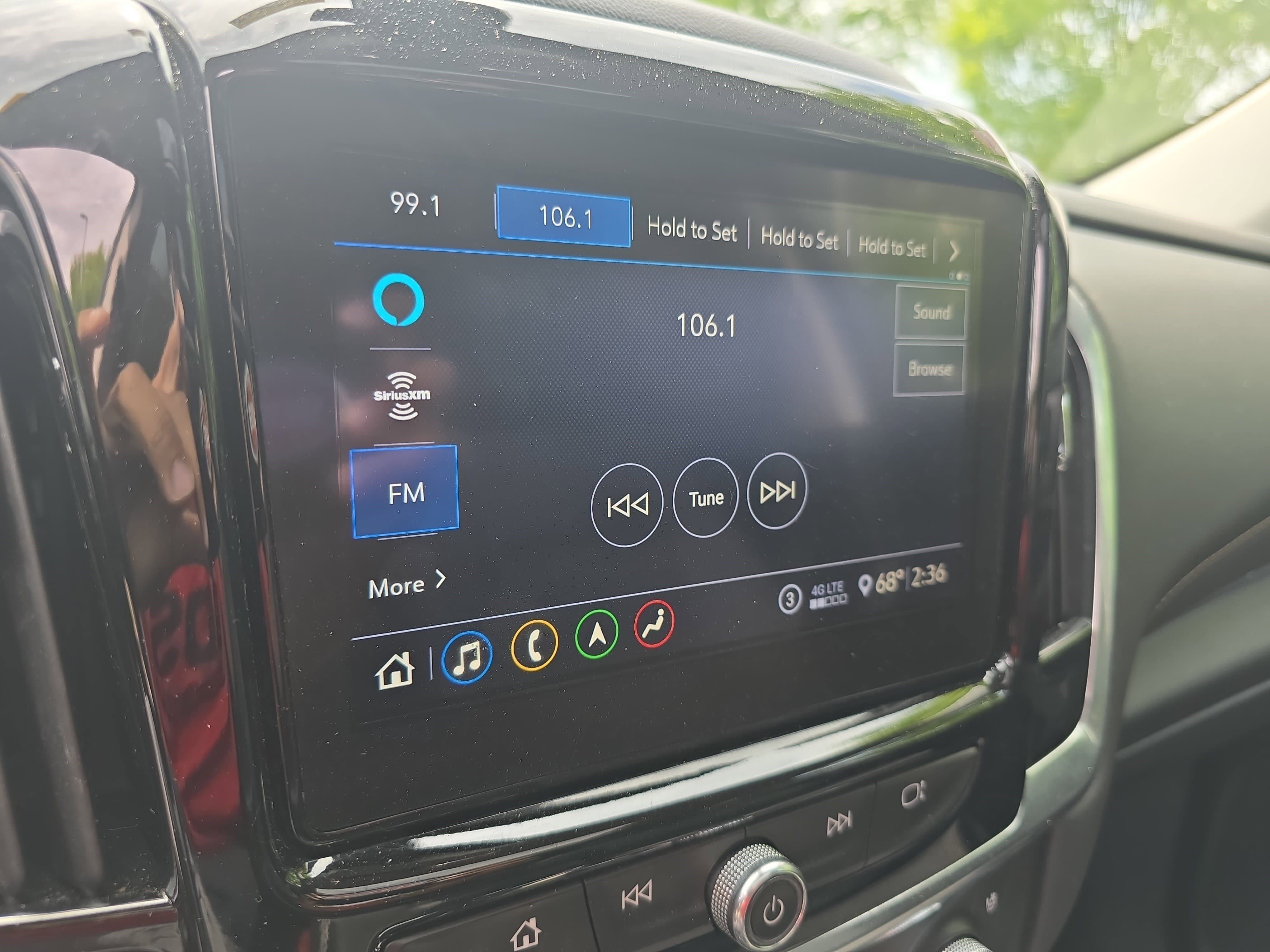Used 2021 Chevrolet Traverse Premier w/ Redline Edition FWD image 25