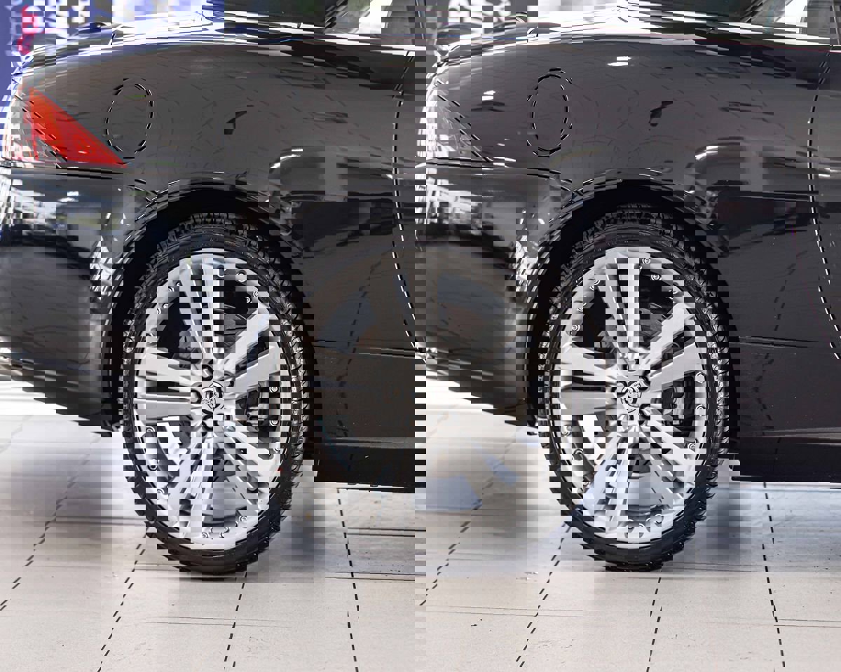 Used 2012 Jaguar XK Convertible image 12