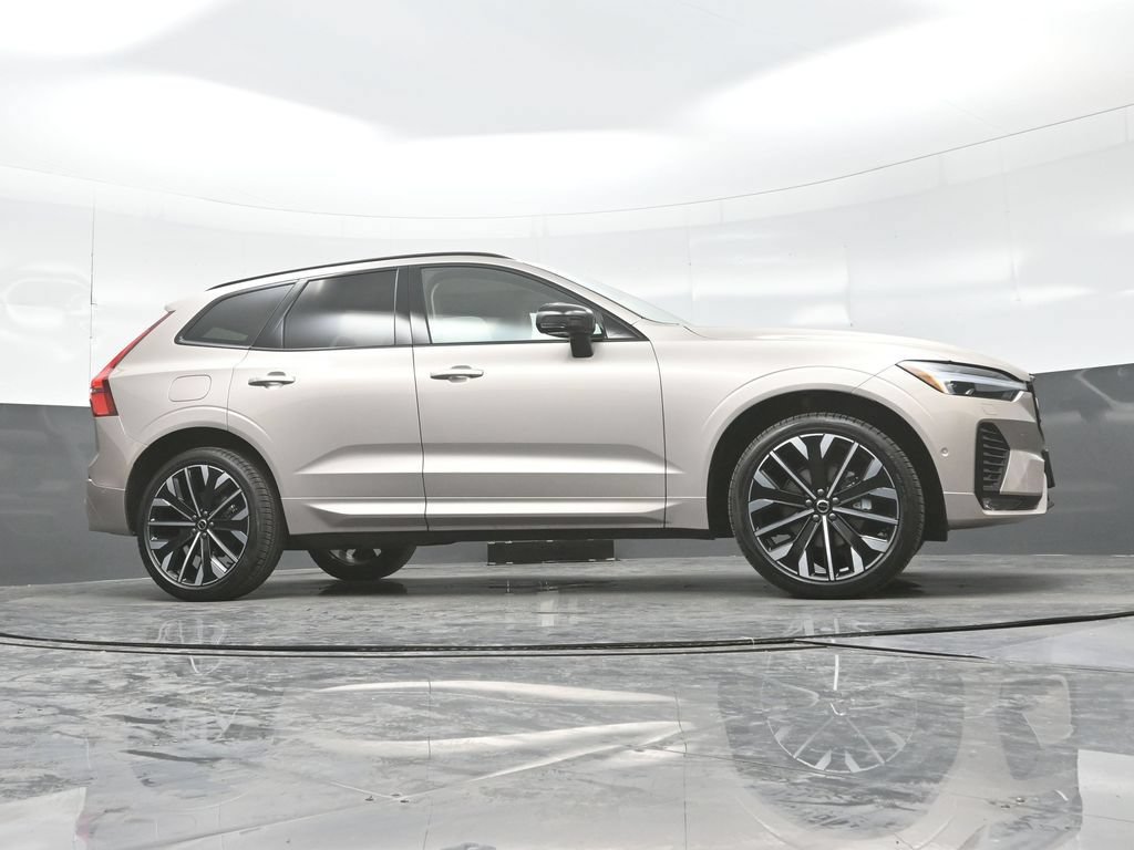 New 2026 Volvo XC60 B5 Ultra w/ Protection Package Premier AWD/4WD image 28
