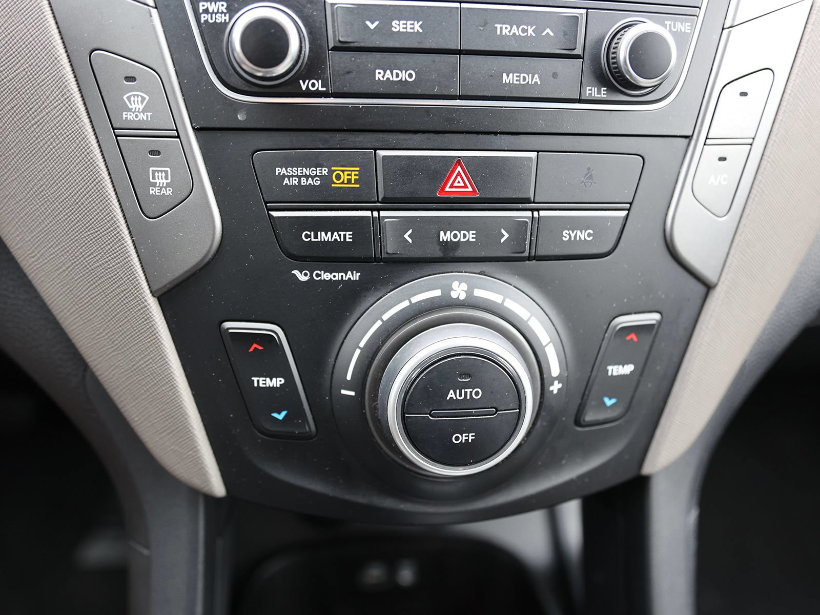 Used 2017 Hyundai Santa Fe Sport AWD/4WD image 25