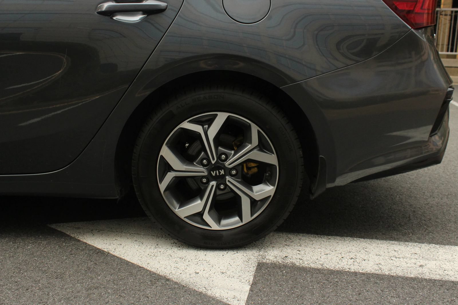 Used 2020 Kia Forte LXS FWD image 10