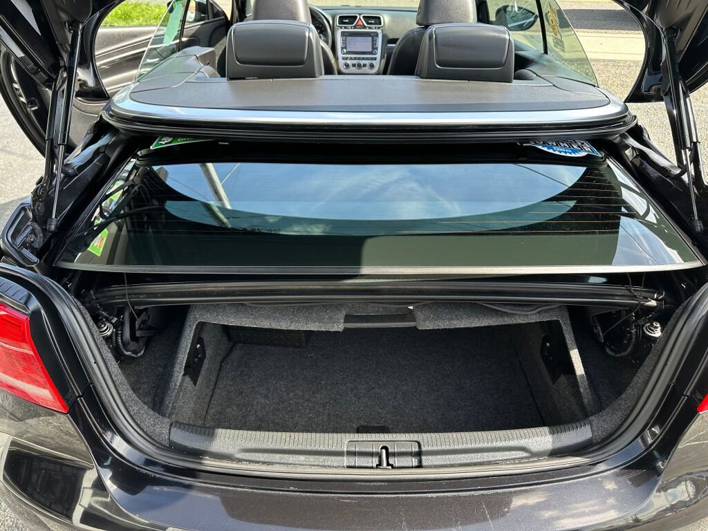 Used 2013 Volkswagen Eos image 14