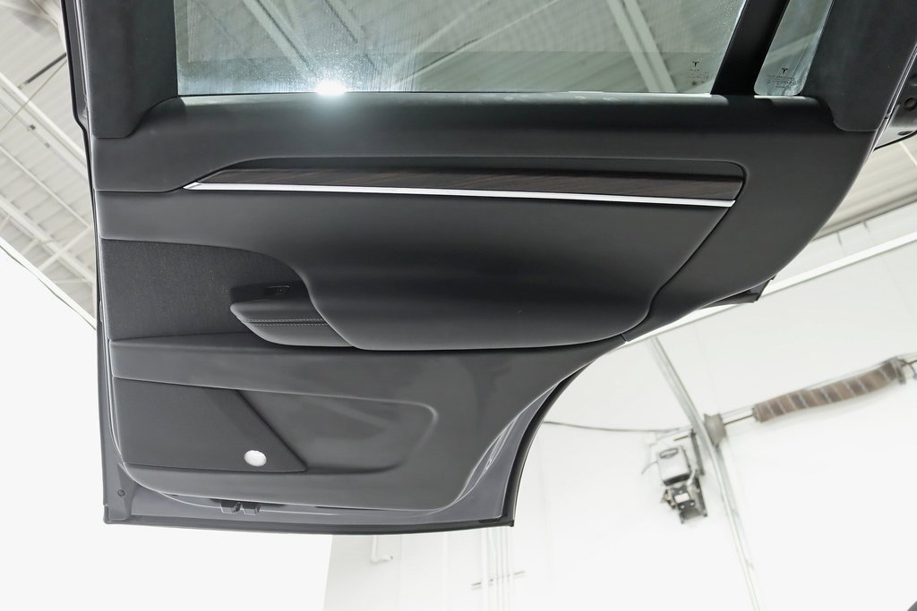 Used 2022 Tesla Model X image 36