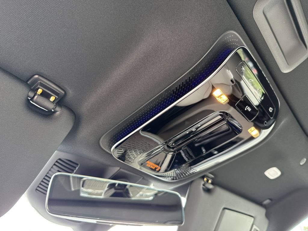 New 2025 Mercedes-Benz C 300 4MATIC Sedan image 23