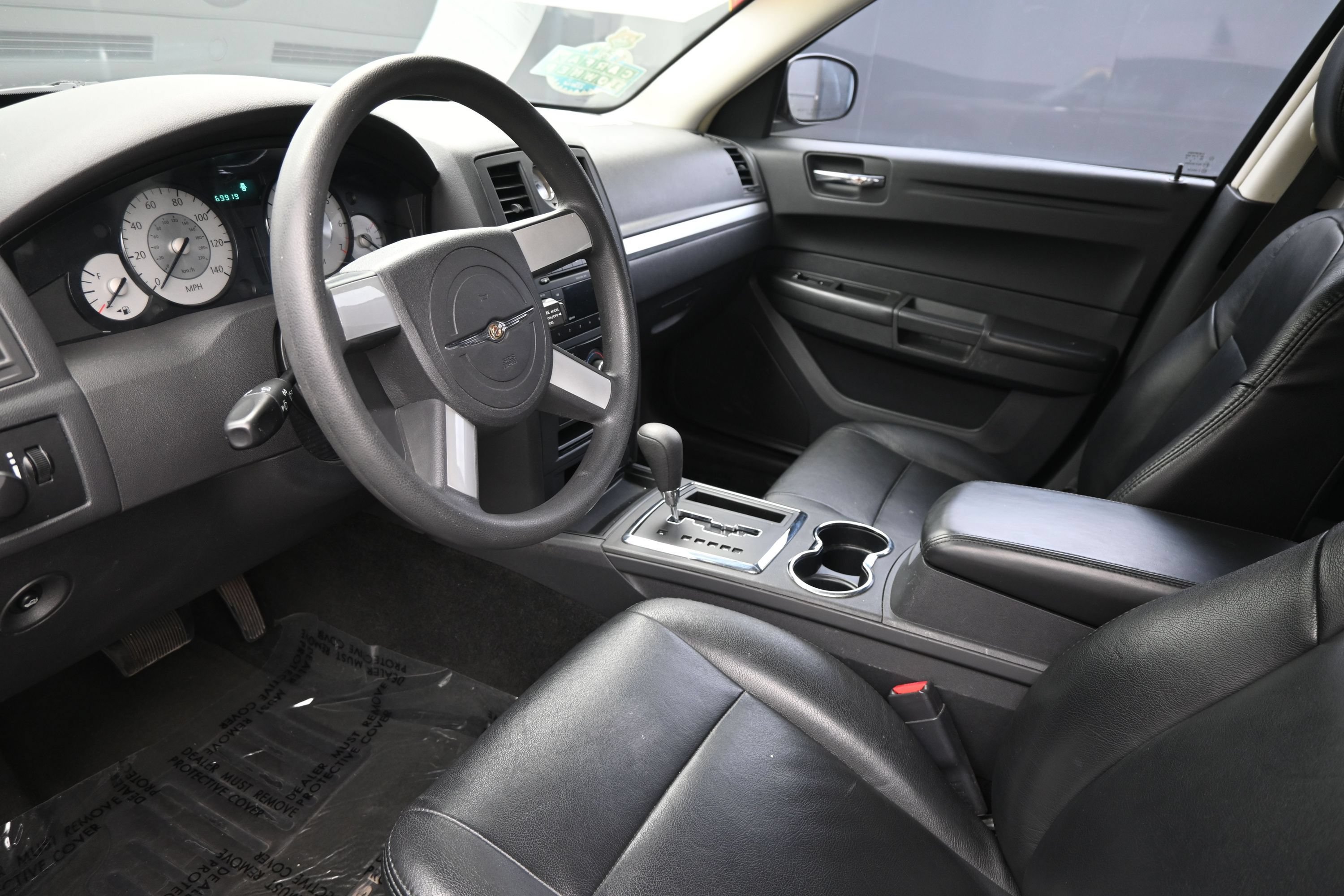 Used 2008 Chrysler 300 LX RWD image 12