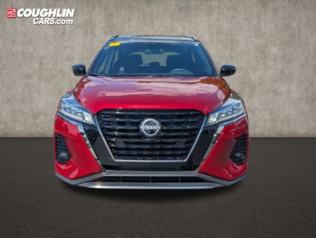 Certified 2023 Nissan Kicks SR FWD image 2