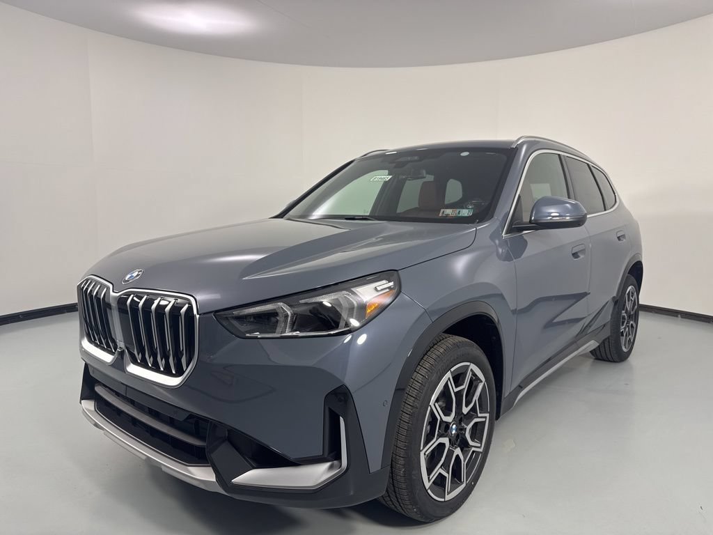 New 2026 BMW X1 xDrive28i w/ Technology Package AWD/4WD image 3
