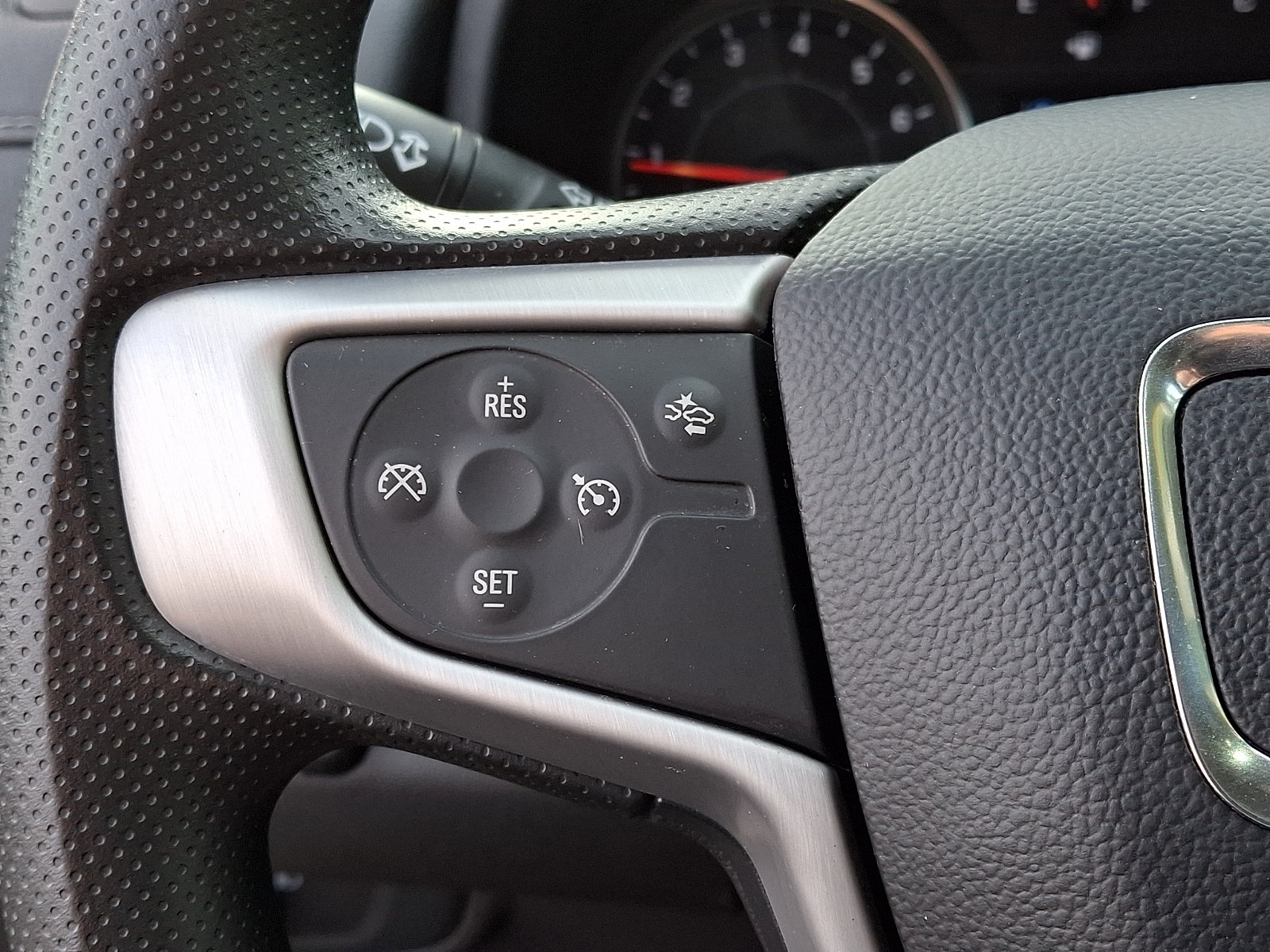 Certified 2024 GMC Terrain SLE FWD image 21