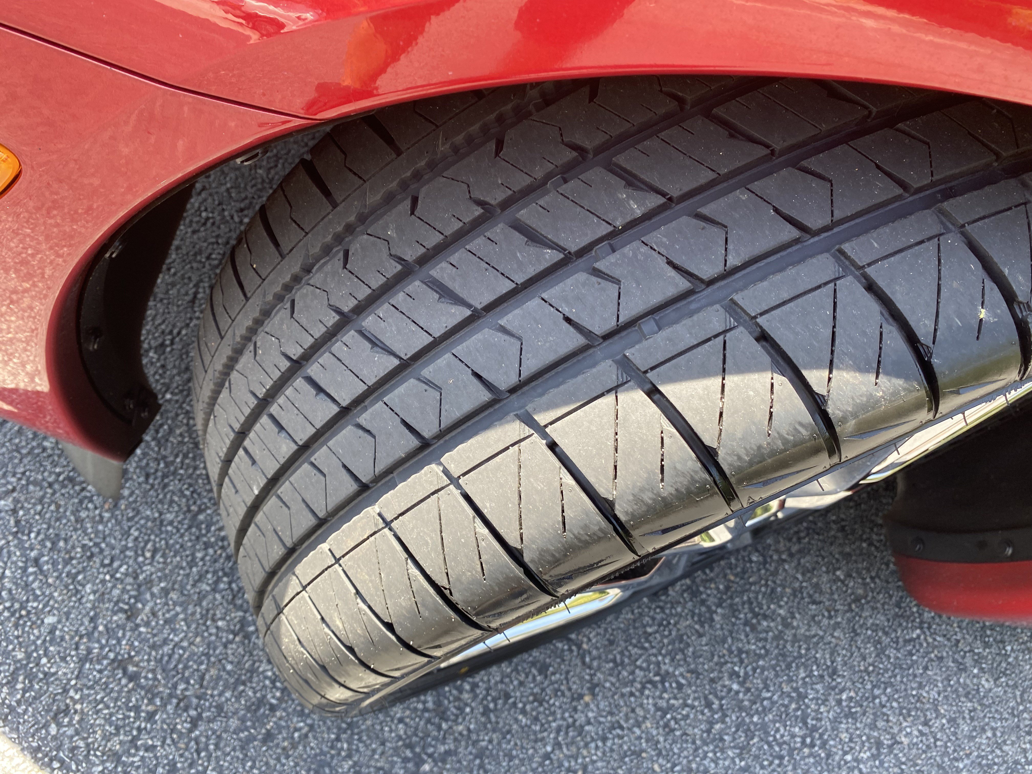 Used 2005 Chevrolet Corvette Convertible w/ Preferred Equipment Group RWD image 11