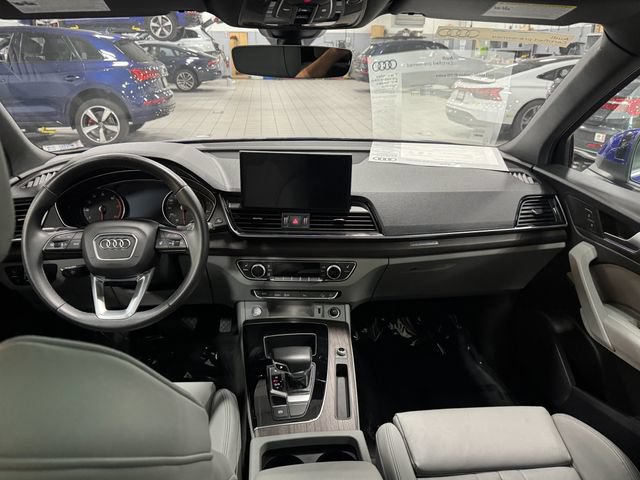 Certified 2023 Audi Q5 2.0T Premium w/ Convenience Package AWD/4WD image 13