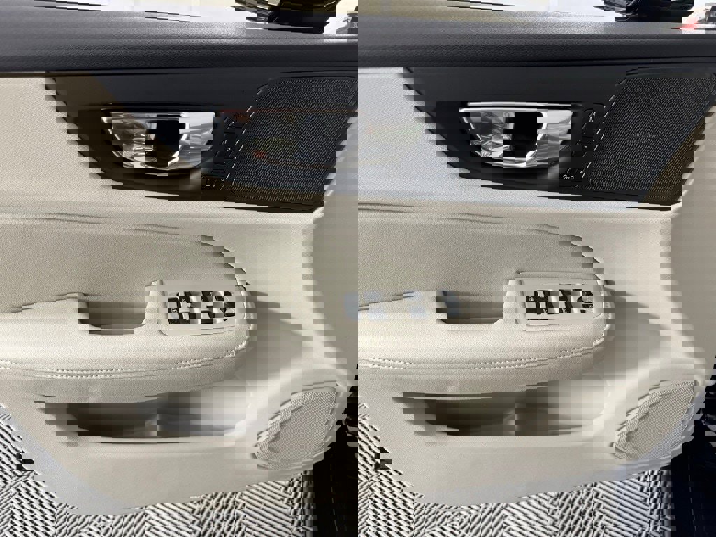 New 2024 Volvo S60 B5 Plus w/ Climate Package image 14