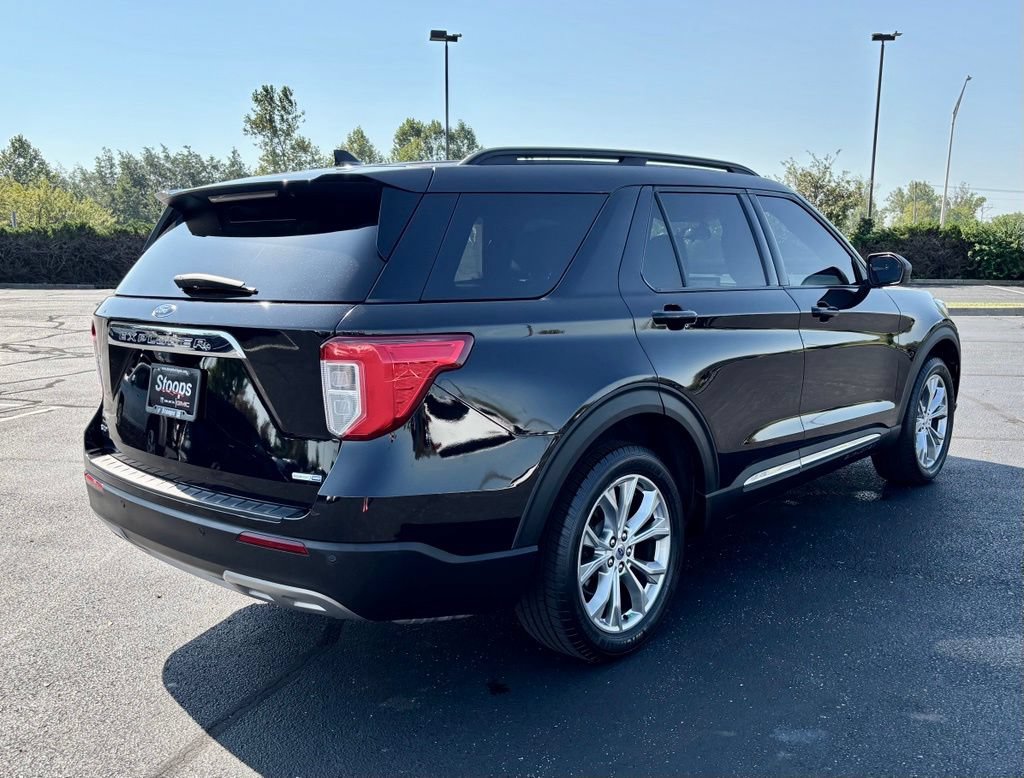 Used 2020 Ford Explorer XLT w/ Equipment Group 202A AWD/4WD image 8