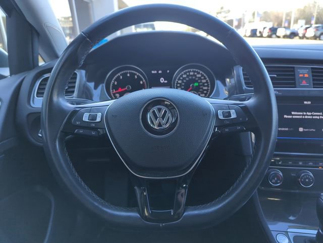 Used 2018 Volkswagen Golf SE image 21