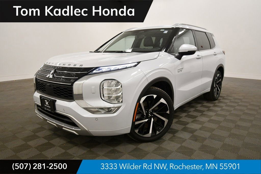 Used 2024 Mitsubishi Outlander SEL