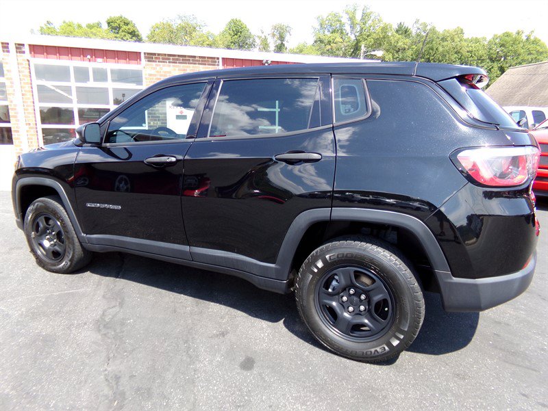 Used 2020 Jeep Compass Sport AWD/4WD image 9