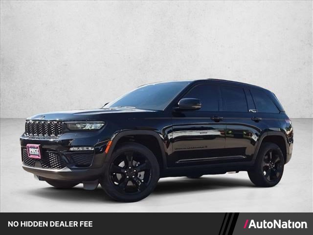 Used 2023 Jeep Grand Cherokee Limited w/ Black Appearance Package AWD/4WD image 1