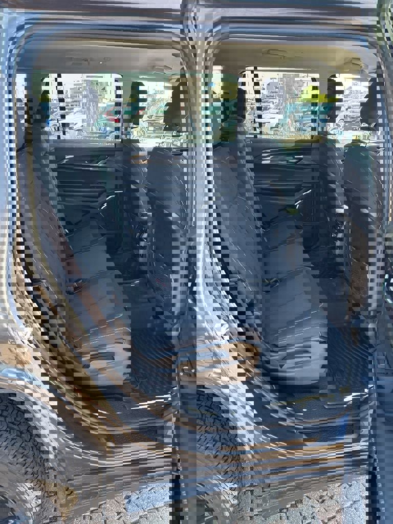 Used 2022 Jeep Grand Cherokee L Laredo w/ Luxury Tech Group I image 28