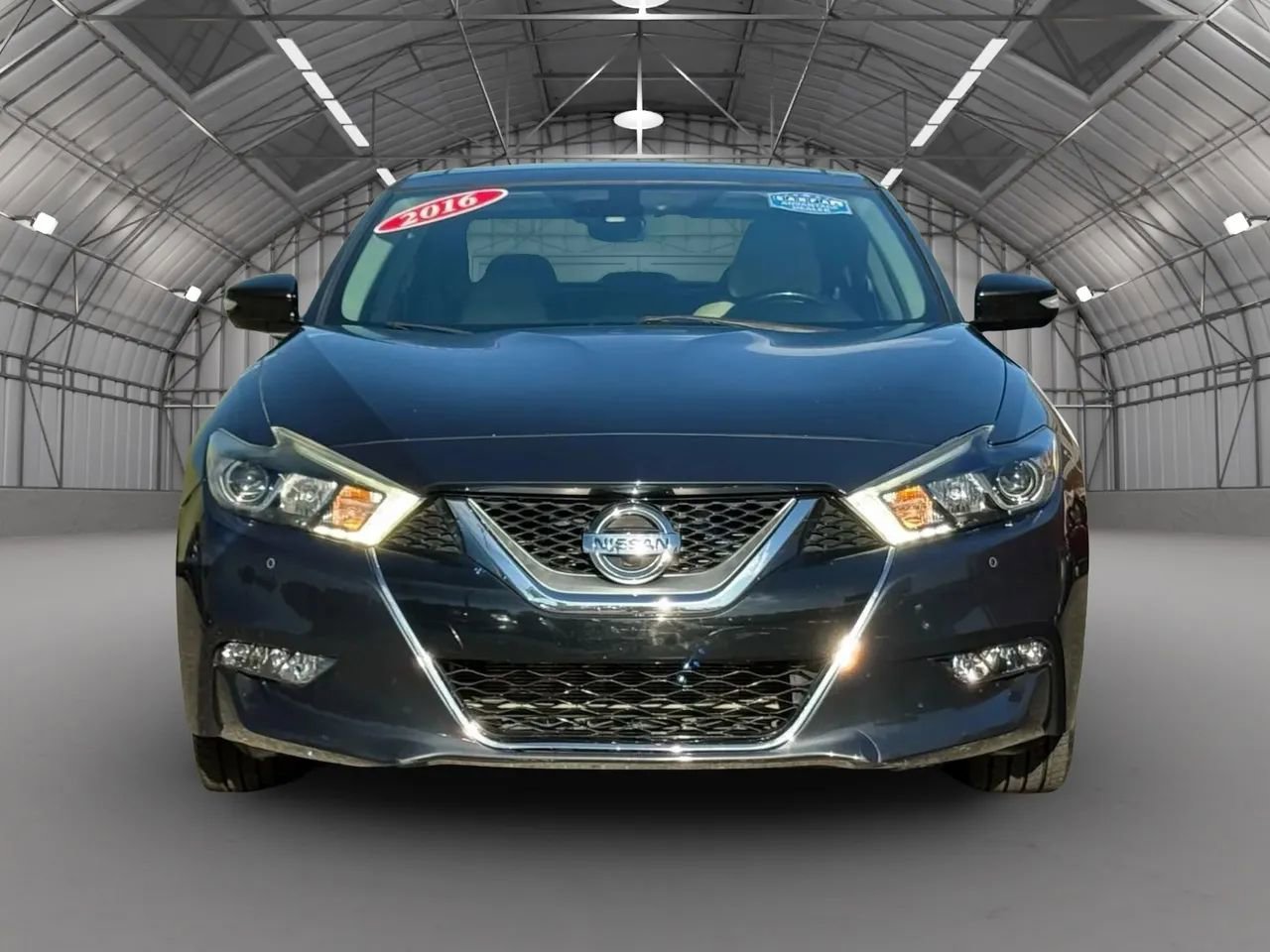 Used 2016 Nissan Maxima Platinum image 2