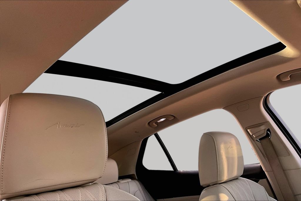 Used 2023 Buick Envision Avenir FWD image 17