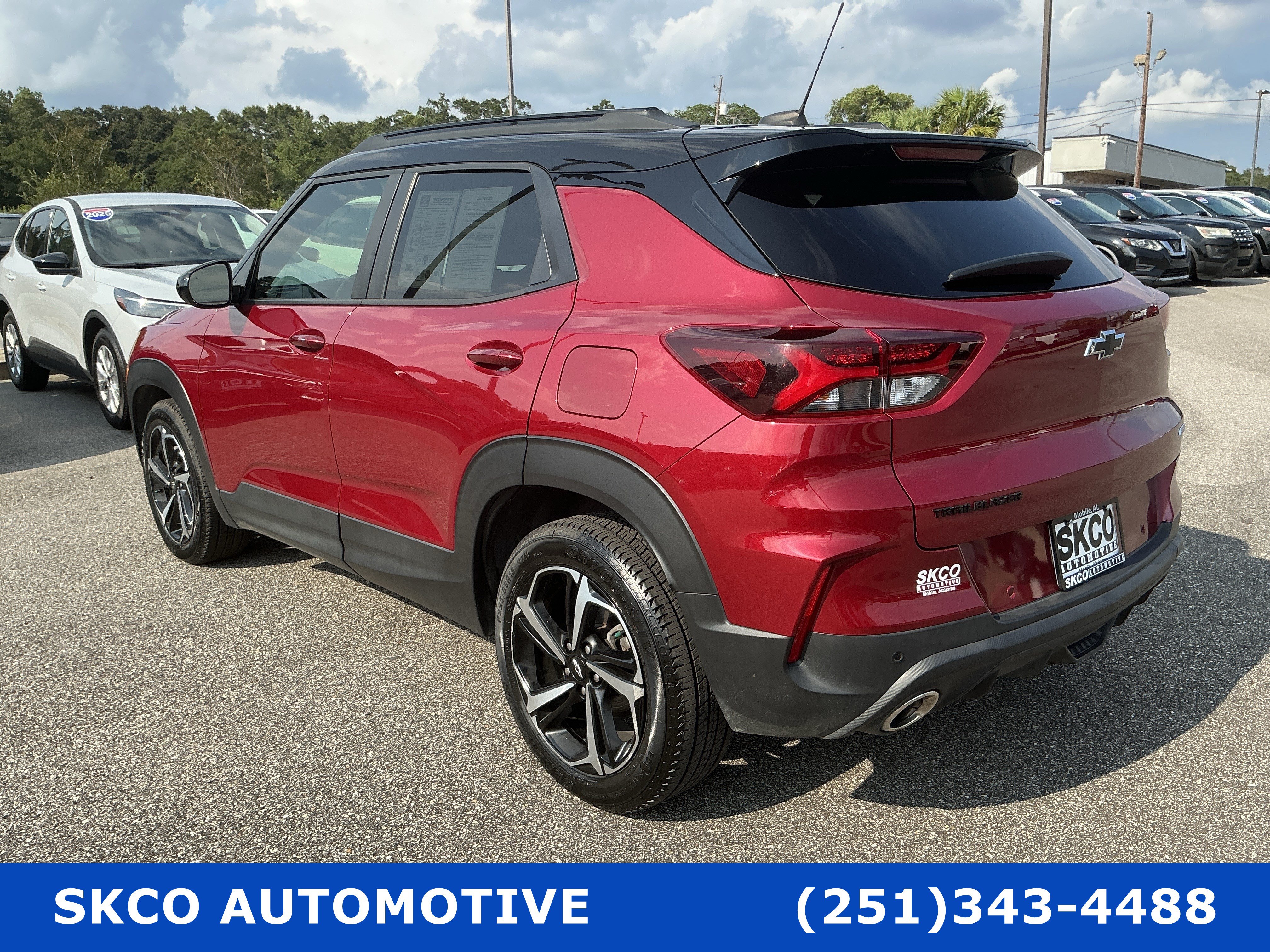Used 2021 Chevrolet TrailBlazer RS w/ Convenience Package FWD image 3