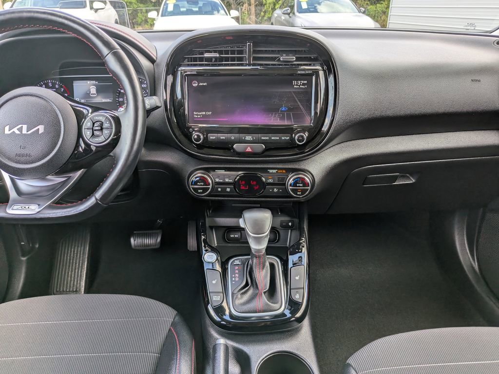 Certified 2022 Kia Soul Turbo FWD image 16