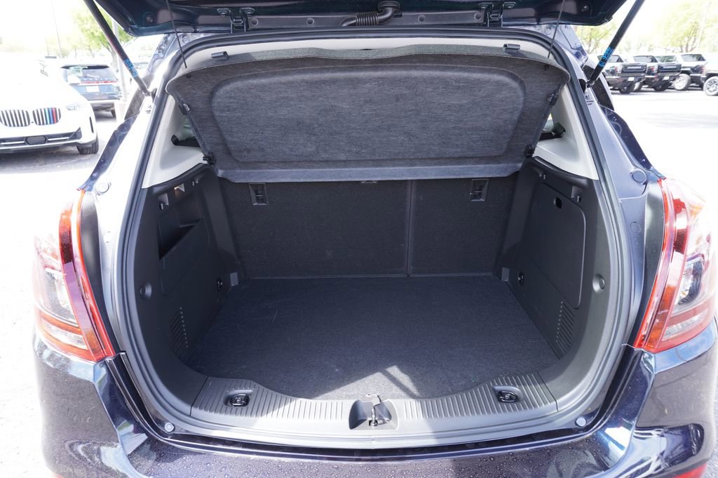 Certified 2022 Buick Encore Preferred w/ Safety Package image 8