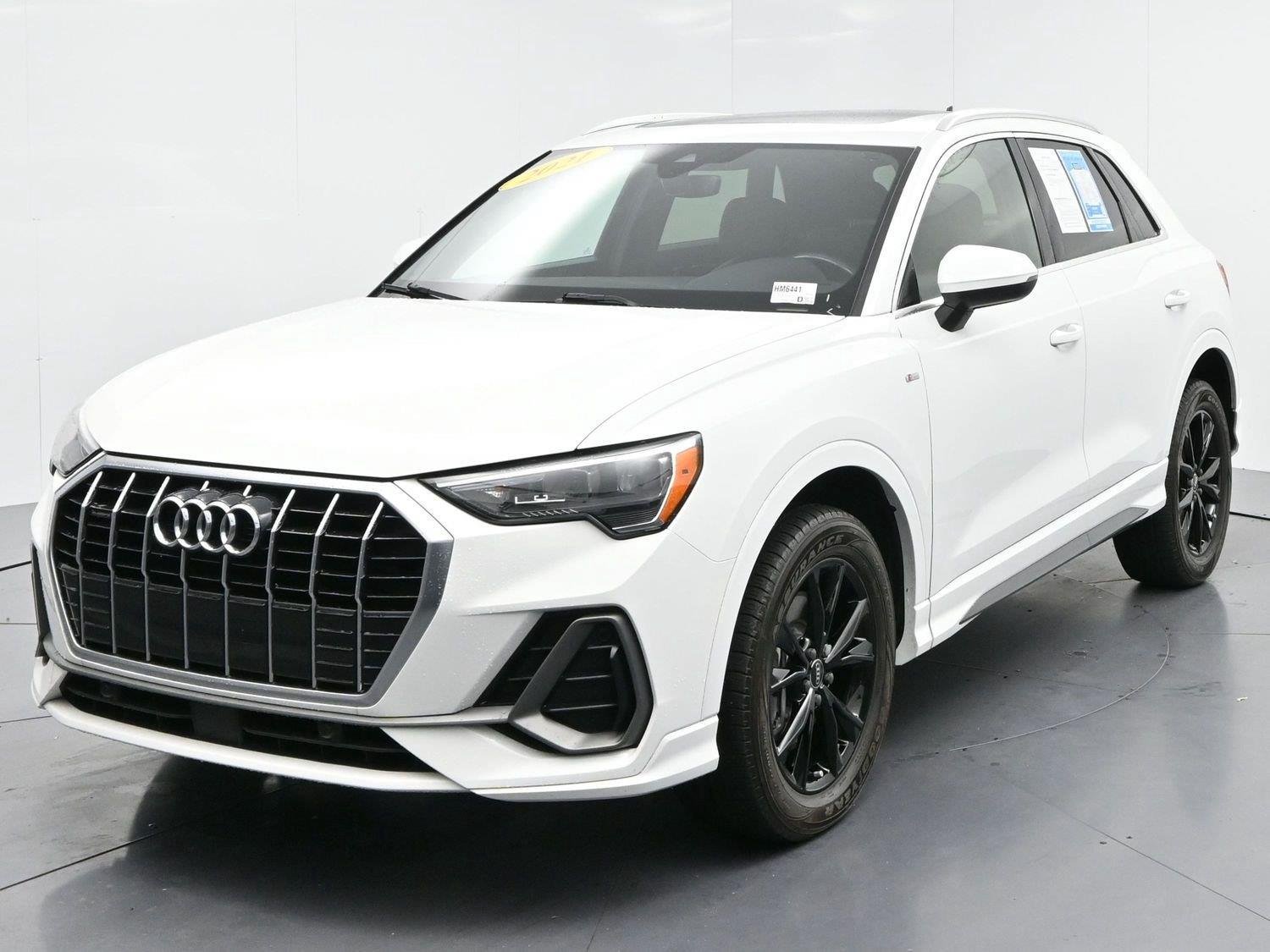 Used 2021 Audi Q3 2.0T Premium w/ Convenience Package AWD/4WD image 3