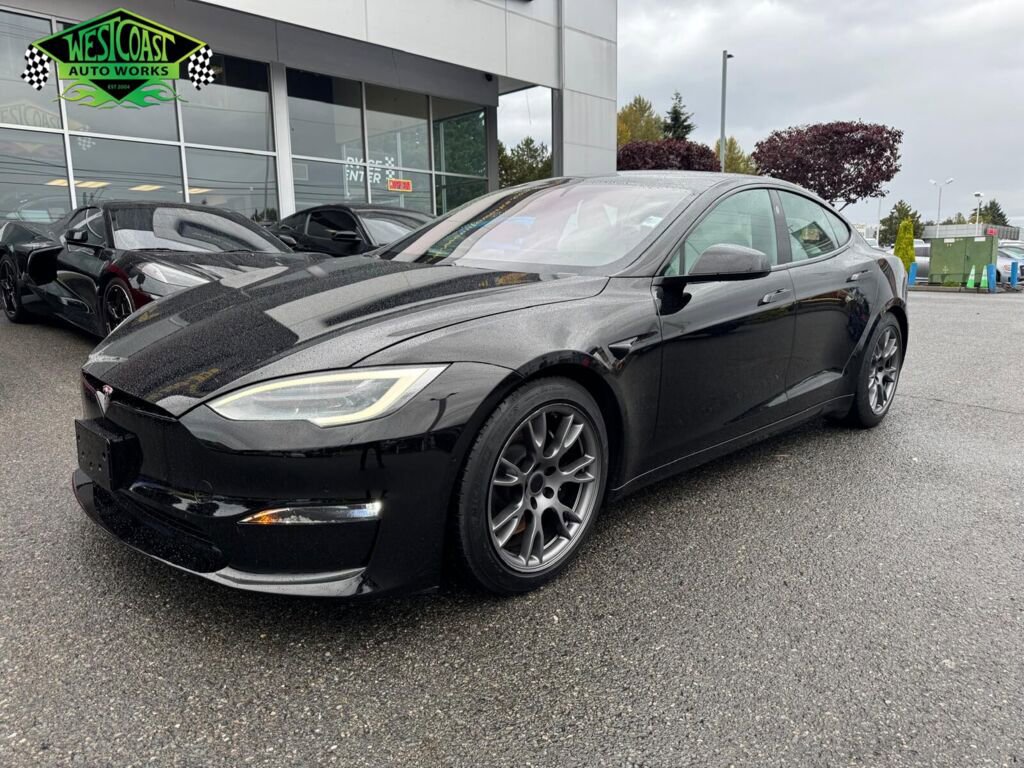 Used 2021 Tesla Model S Plaid image 1