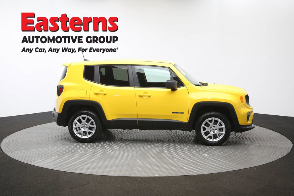Used 2023 Jeep Renegade Latitude image 45