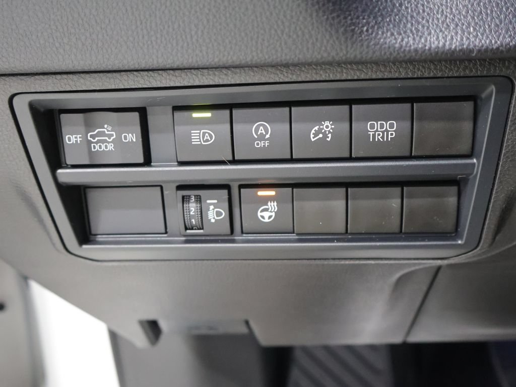 Used 2024 Toyota Tundra SR5 w/ SR5 Premium Package AWD/4WD image 33