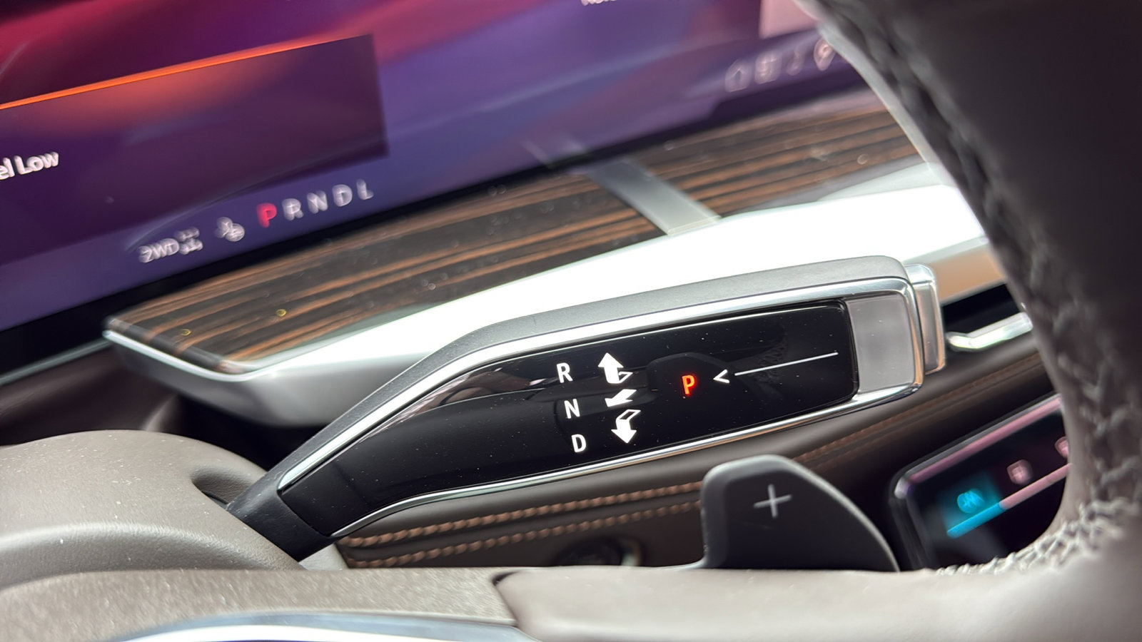 New 2026 Cadillac Escalade Luxury image 18