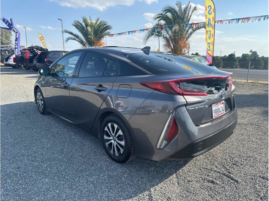 Used 2020 Toyota Prius Prime XLE FWD image 7