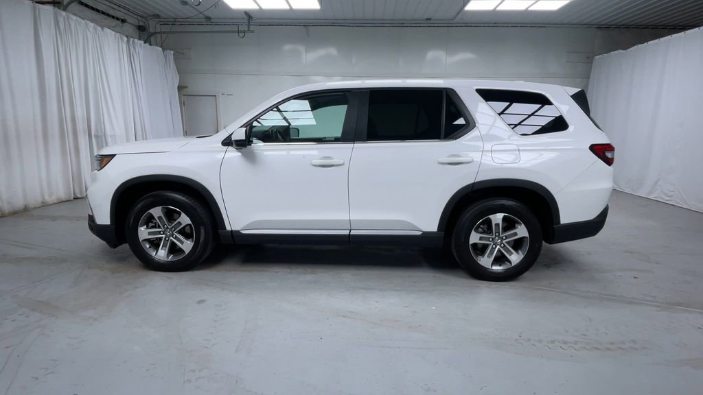 Certified 2025 Honda Pilot EX-L image 5