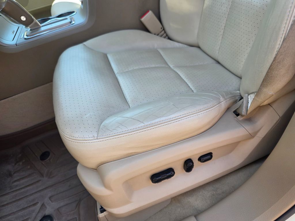 Used 2007 Lincoln MKX AWD image 12
