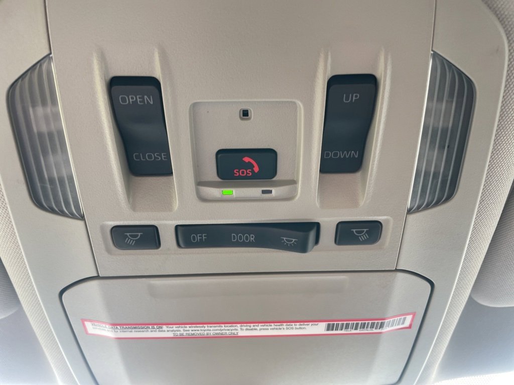 Used 2024 Toyota Highlander XLE image 26