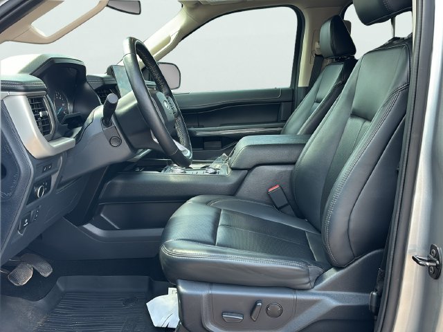Used 2024 Ford Expedition XLT AWD/4WD image 22