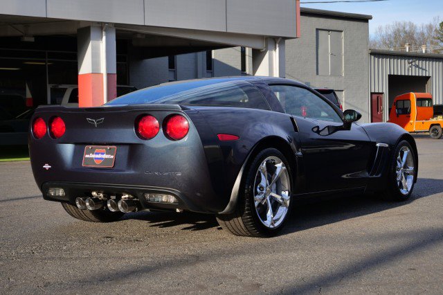 Used 2013 Chevrolet Corvette Grand Sport w/ 2LT Preferred Equipment Group image 17