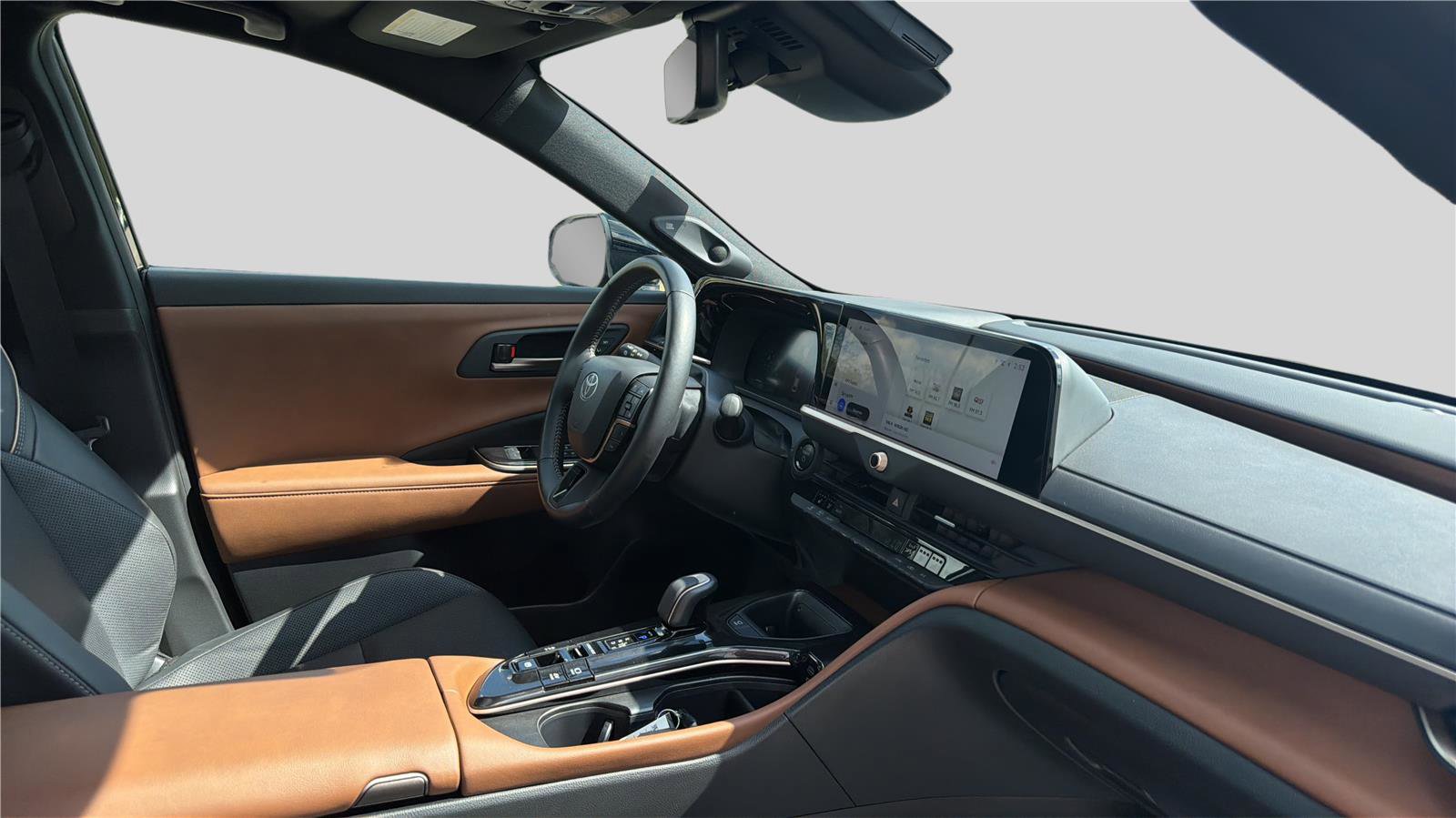 Used 2025 Toyota Crown Limited w/ Advanced Technology Package AWD/4WD image 22