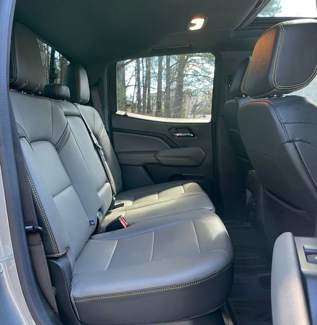 Used 2024 Chevrolet Colorado ZR2 w/ ZR2 Convenience Package III image 19