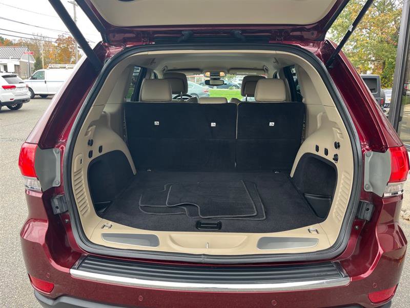 Used 2018 Jeep Grand Cherokee Limited image 21