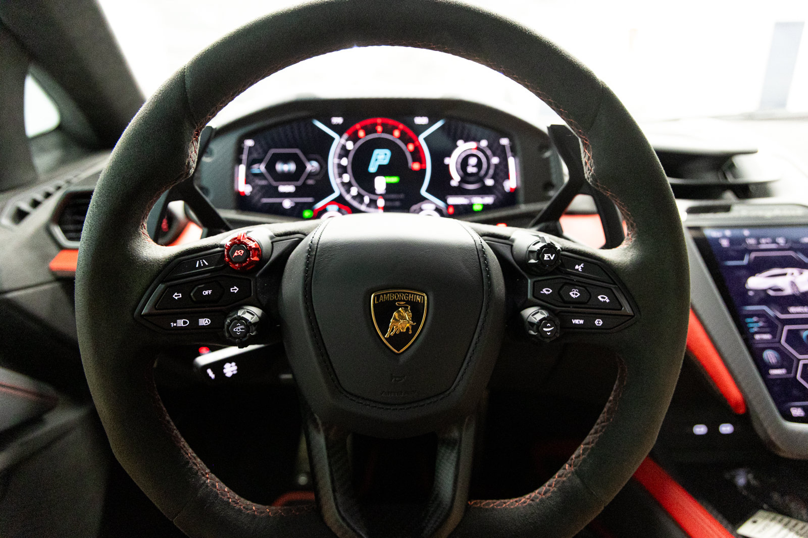 Used 2024 Lamborghini Revuelto AWD/4WD image 44