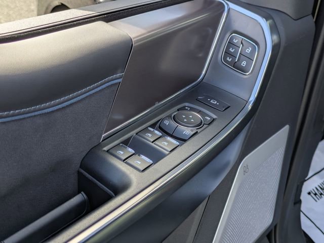 New 2026 Ford F250 Platinum image 13