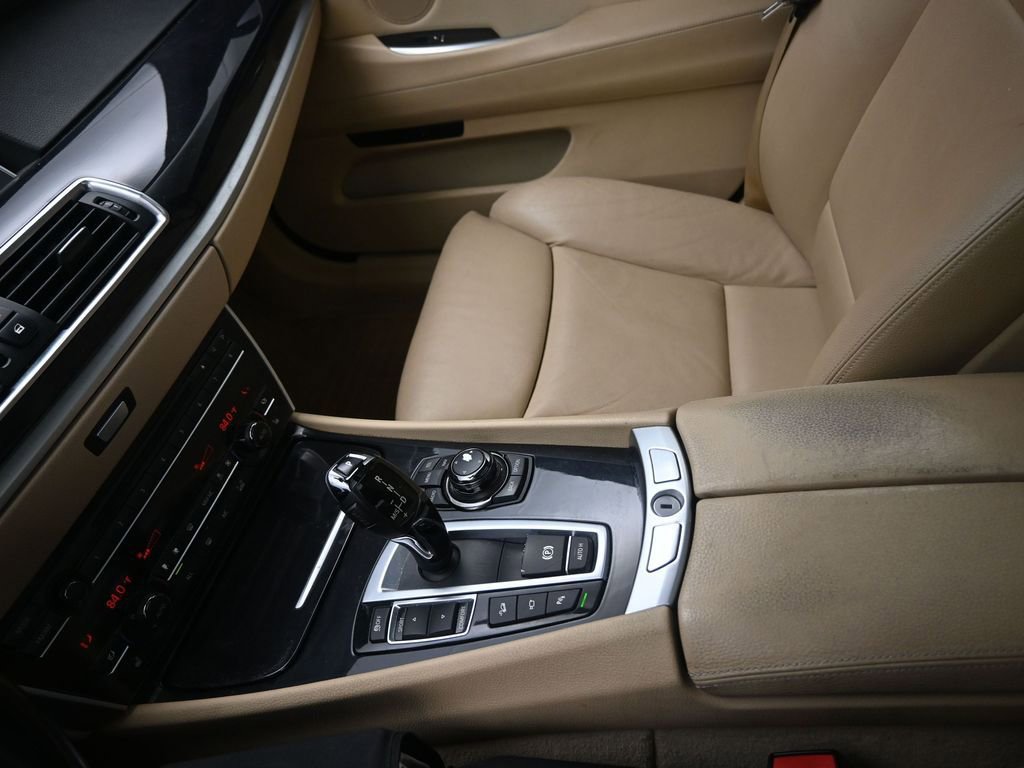 Used 2013 BMW 535i Gran Turismo xDrive image 15